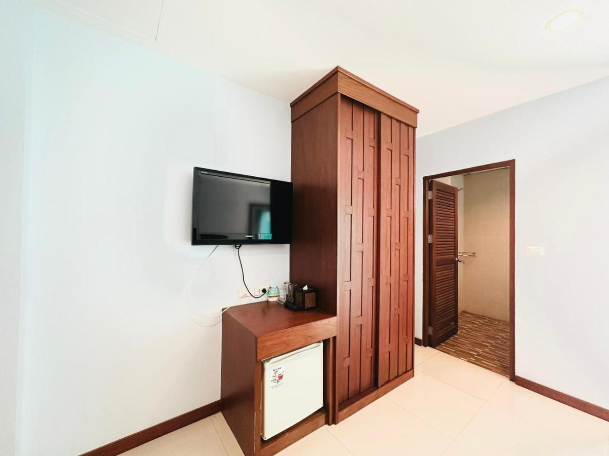 Cokoon Deva Patong Hotel Exterior photo