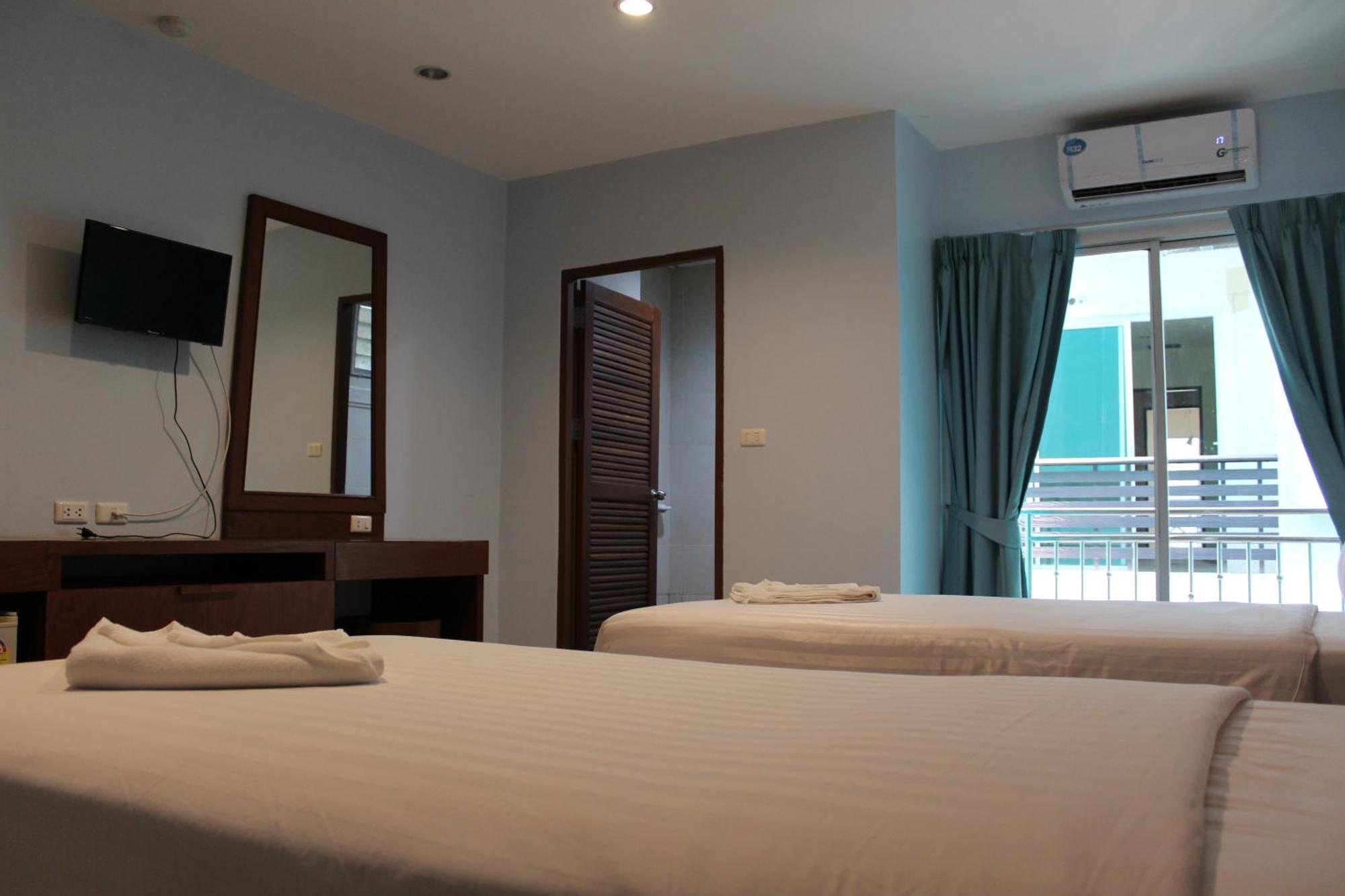 Cokoon Deva Patong Hotel Exterior photo